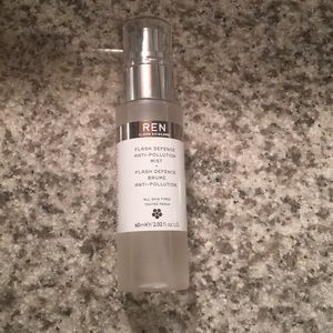 REN Flash Defence Mist